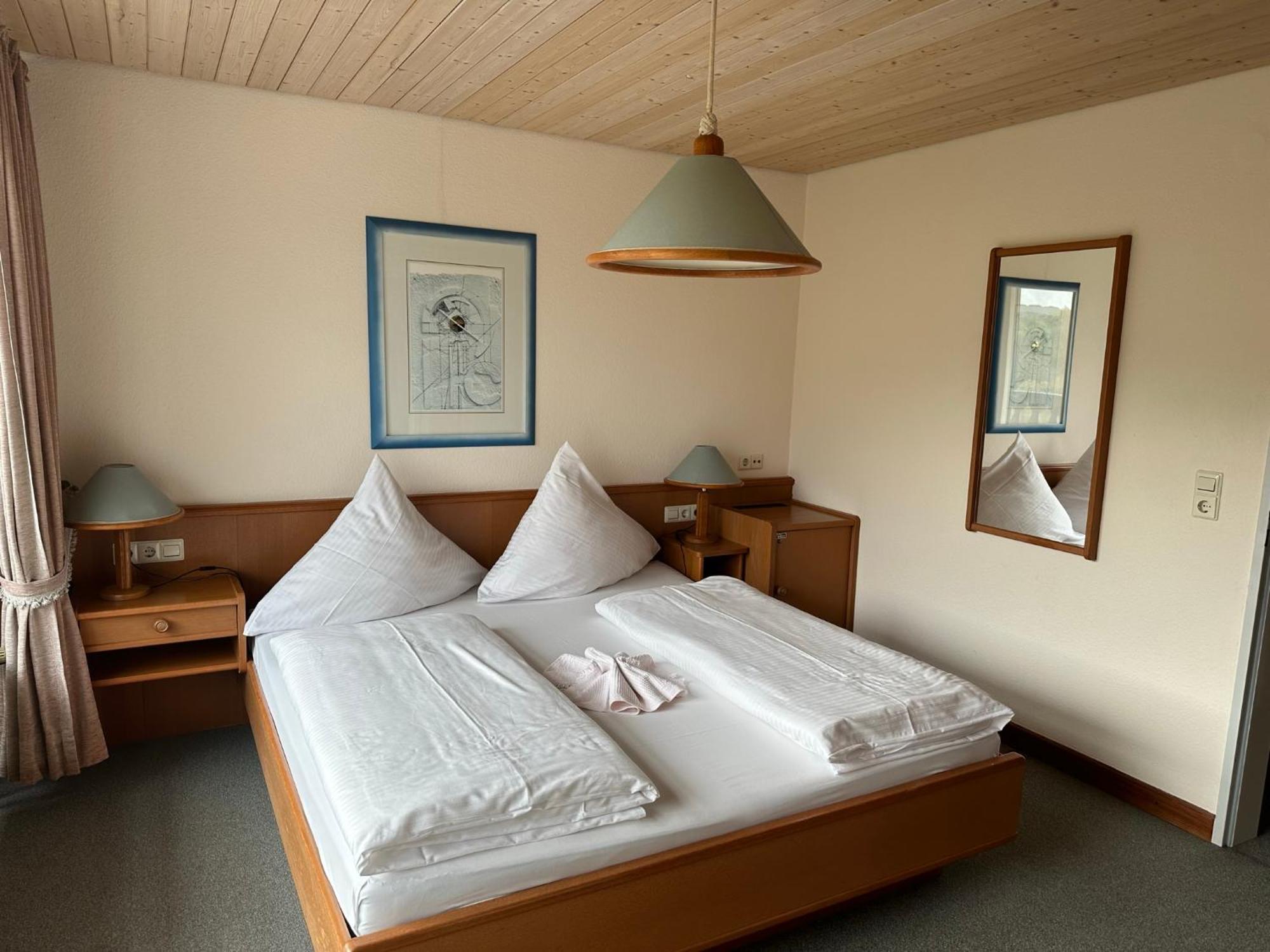 Mike'S Mosel Lodge Treis-Karden Exterior photo